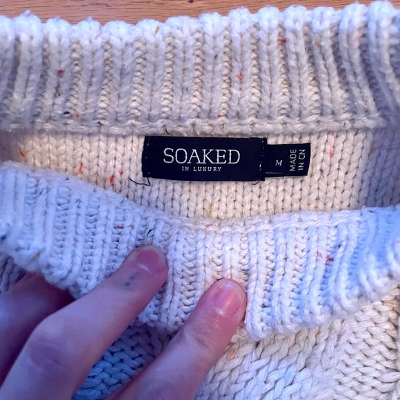 Soaked in luxury - Women's Cable Knit Sweater - Cream and confetti - Picture 2 of 4